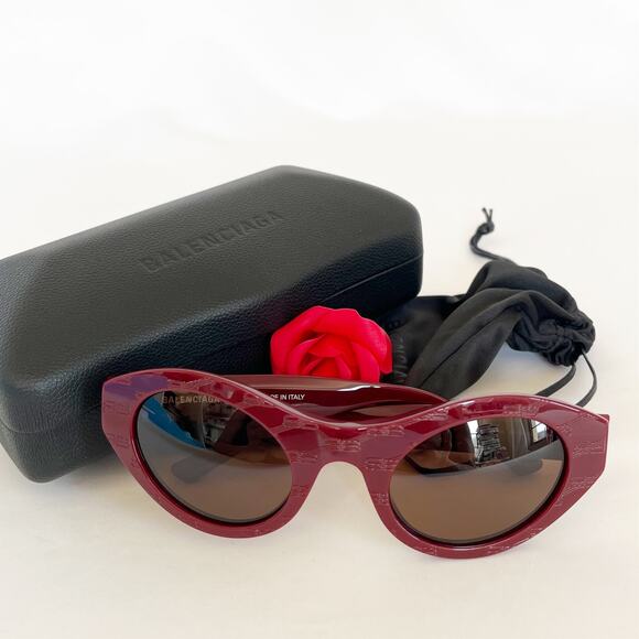 BALENCIAGA  Logo Embossed Round Cat Eye Frame Sunglasses NWOT - Picture 3 of 10